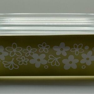 Vintage Pyrex Spring Blossom 1.5 qt Dish